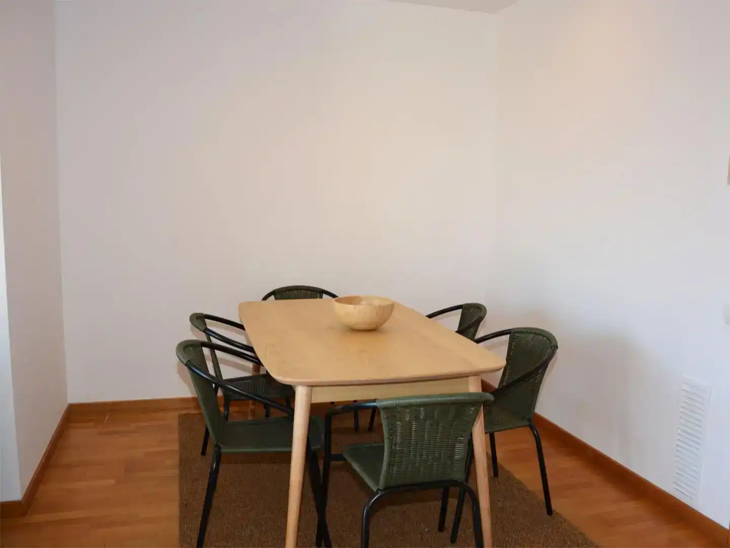 Esszimmer von Wohnung zur Miete in Sitges mit Klimaanlage, Schwimmbad und Balkon