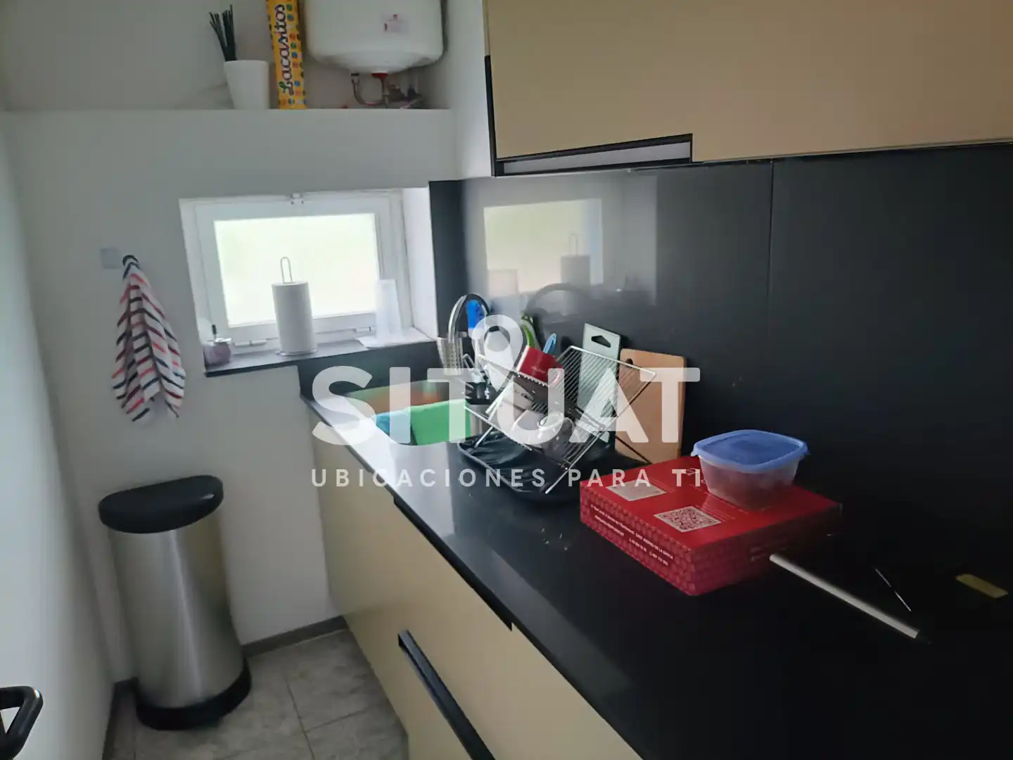 Cocina de Nave industrial en venta en Sant Andreu de la Barca con Calefacción y Alarma