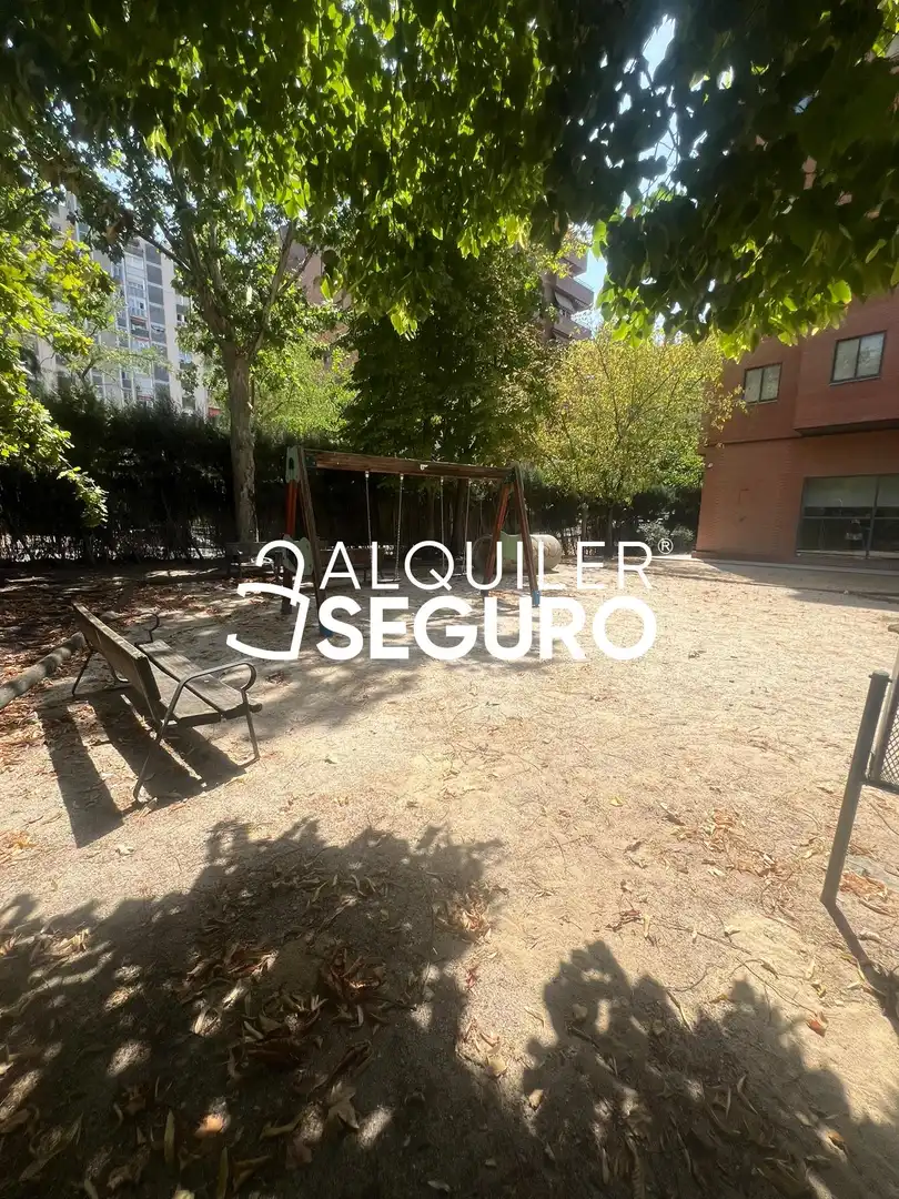 Exterior view of Flat for rent in Madrid  with Air Conditioner and Heating
