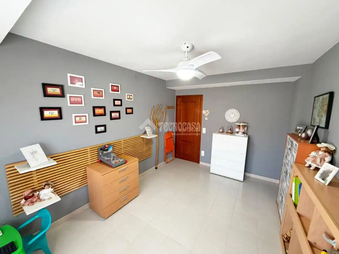 Bedroom of Detached homes for sale in Zaragoza  with Heating and Community pool