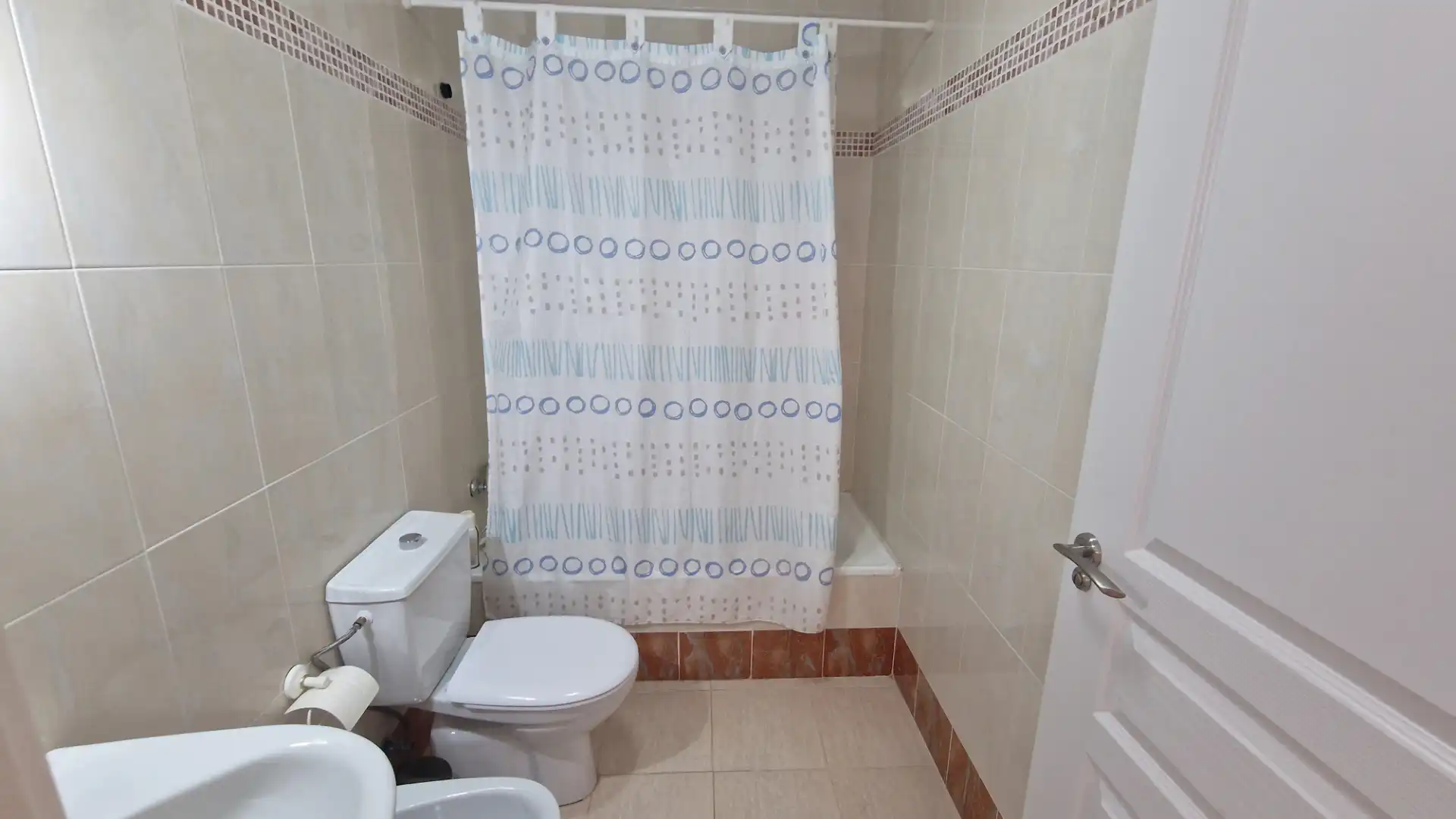 Bany de Apartament en venda en Vélez de Benaudalla amb Aire condicionat, Calefacció i Balcó