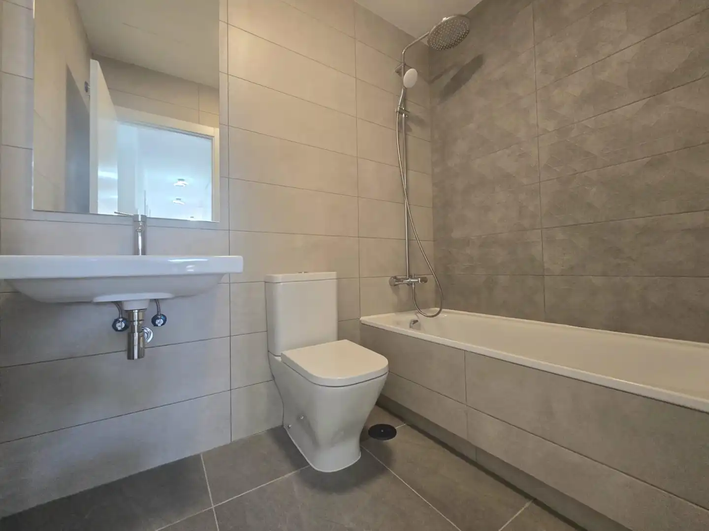 Bany de Casa o xalet en venda en Mijas amb Aire condicionat, Terrassa i Piscina comunitària