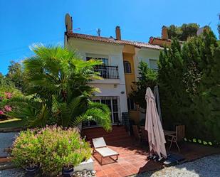 Exterior view of Single-family semi-detached for sale in Benalmádena  with Air Conditioner, Private garden and Parquet flooring