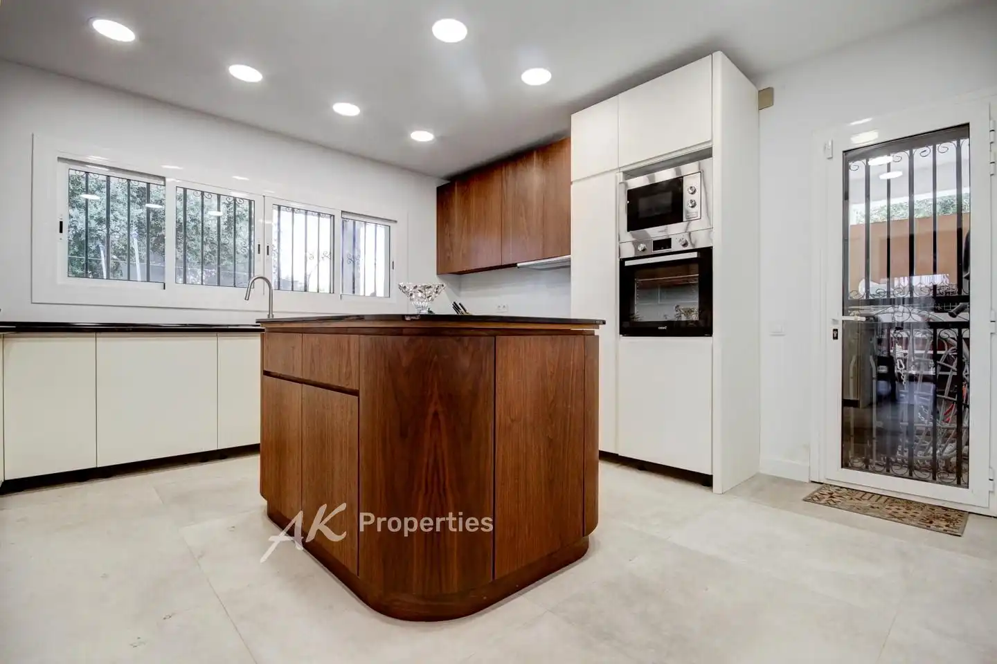 Casa con piscina in vendita a Avinguda Patagònia, imagen 4