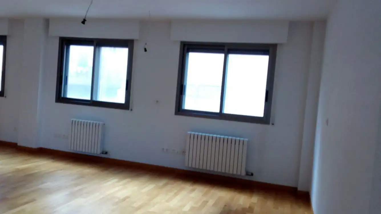 Sala de estar de Oficina de alquiler en Zaragoza con Aire acondicionado y Calefacción