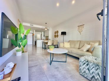 Appartement compact avec piscine à vendre à Orihuela Costa