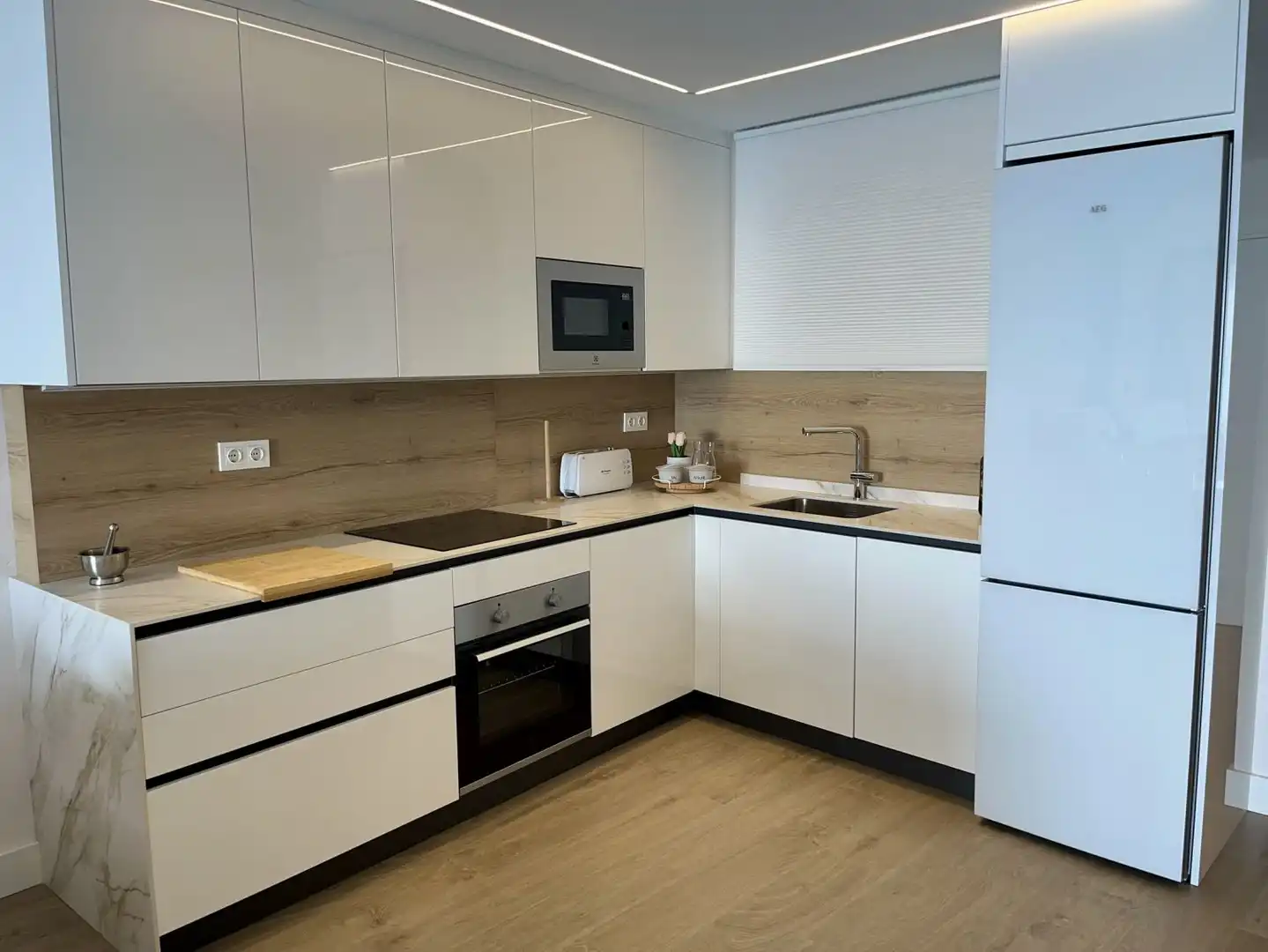 Cuina de Apartament de lloguer en Almuñécar amb Terrassa