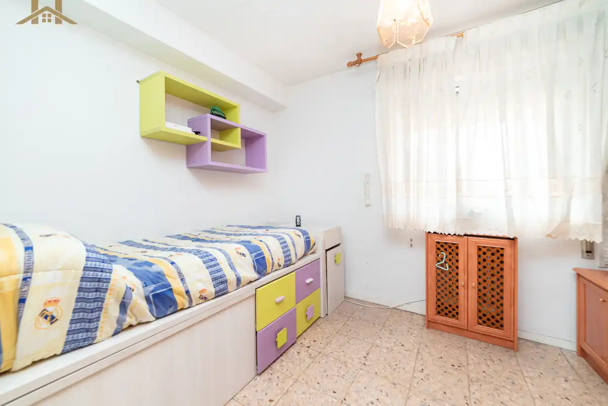 Habitación de Piso en venta en Móstoles con Aire acondicionado y Calefacción