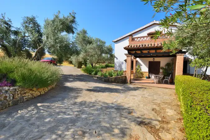 Jardín de Finca rústica en venta en Arriate con Jardín privado, Terraza y Piscina