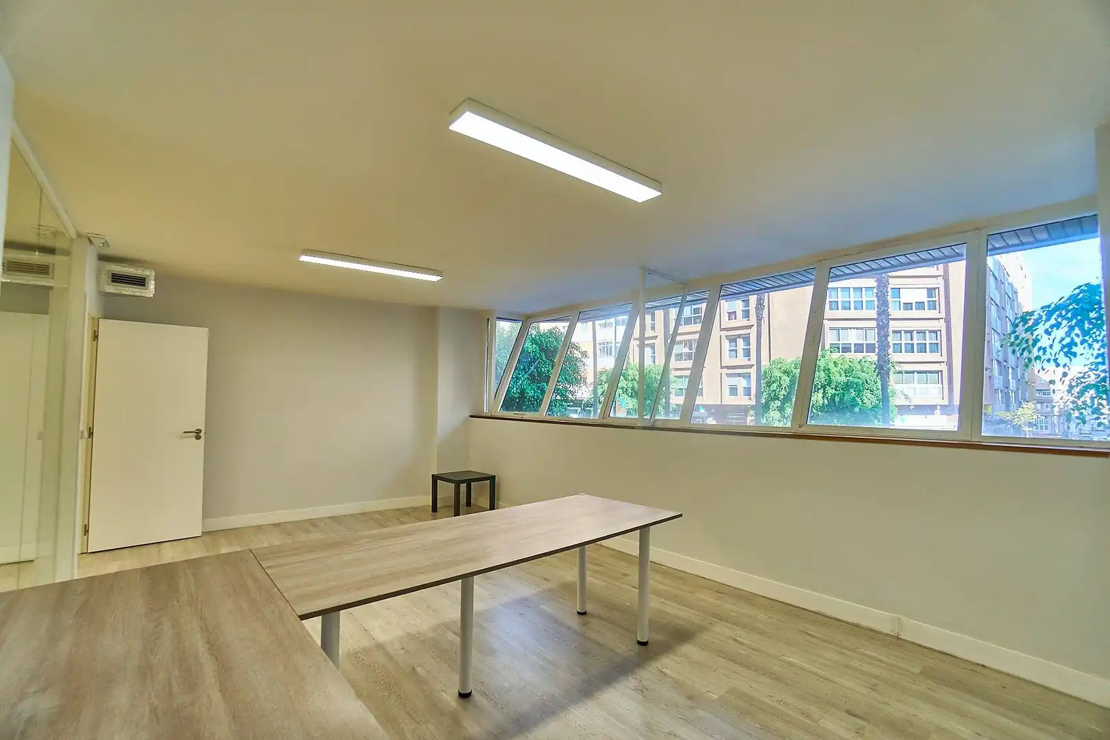 Oficina en venta en Las Palmas de Gran Canaria con Aire acondicionado, Trastero y Amueblado