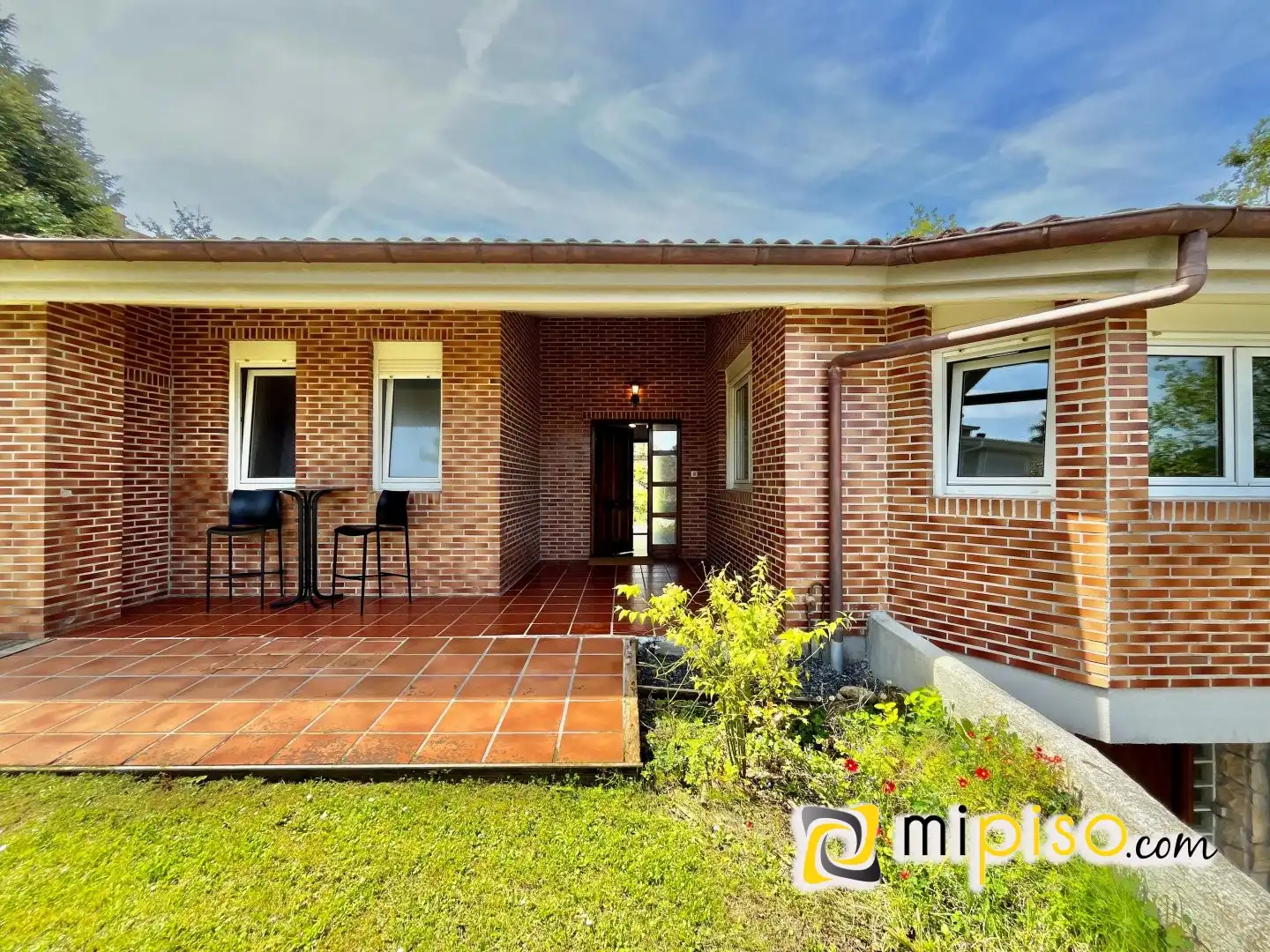 Vista exterior de Casa o chalet en venta en Limpias con Jardín privado