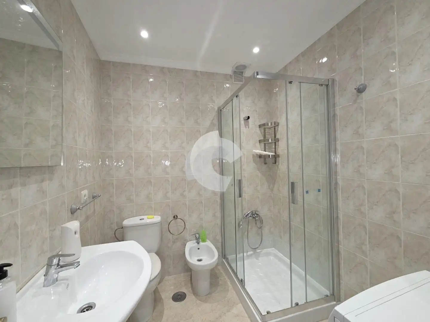 Bathroom of Apartments for rent in Vigo 
