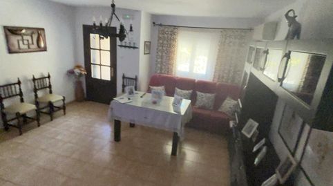 BONITA CASA EN EL BOSQUE CON TERRENO Y GARAJE
