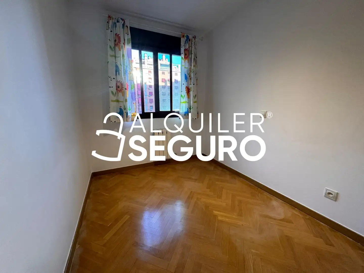 Bedroom of Flat for rent in Carabanchel