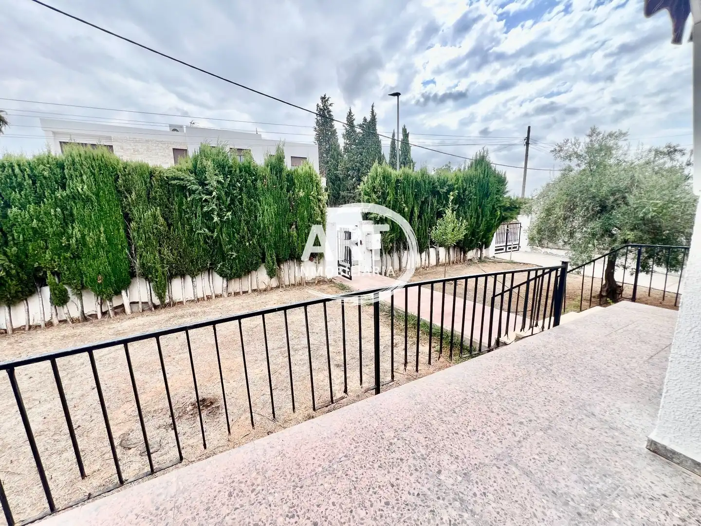Vista exterior de Casa o chalet en venta en Riba-roja de Túria, Valencia