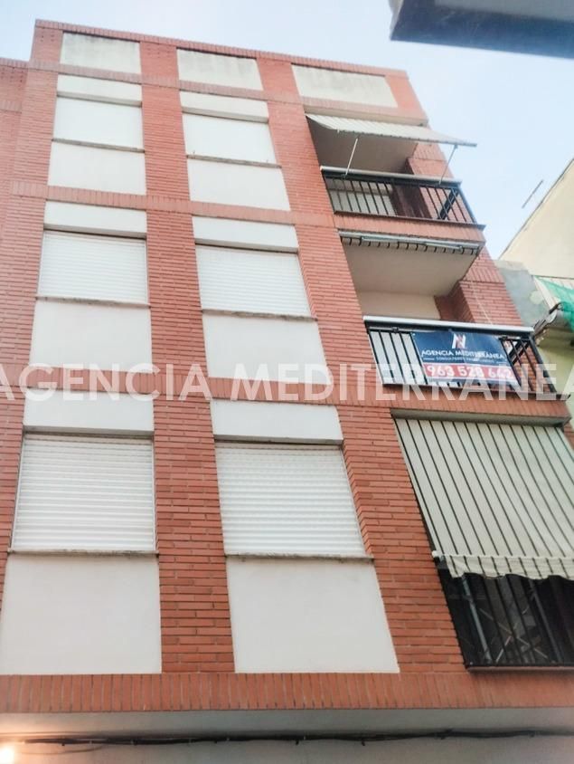 Exterior view of Building for sale in Navajas
