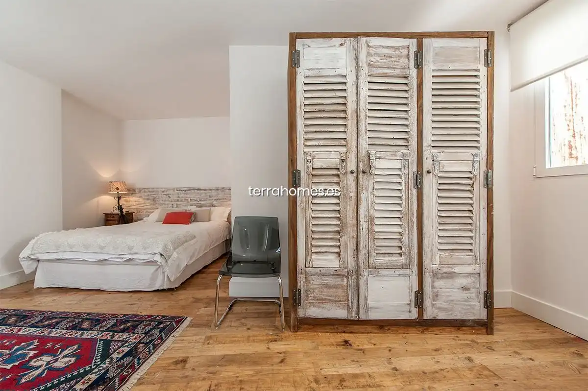 Habitación de Dúplex de alquiler en Madrid con Aire acondicionado, Calefacción y Amueblado