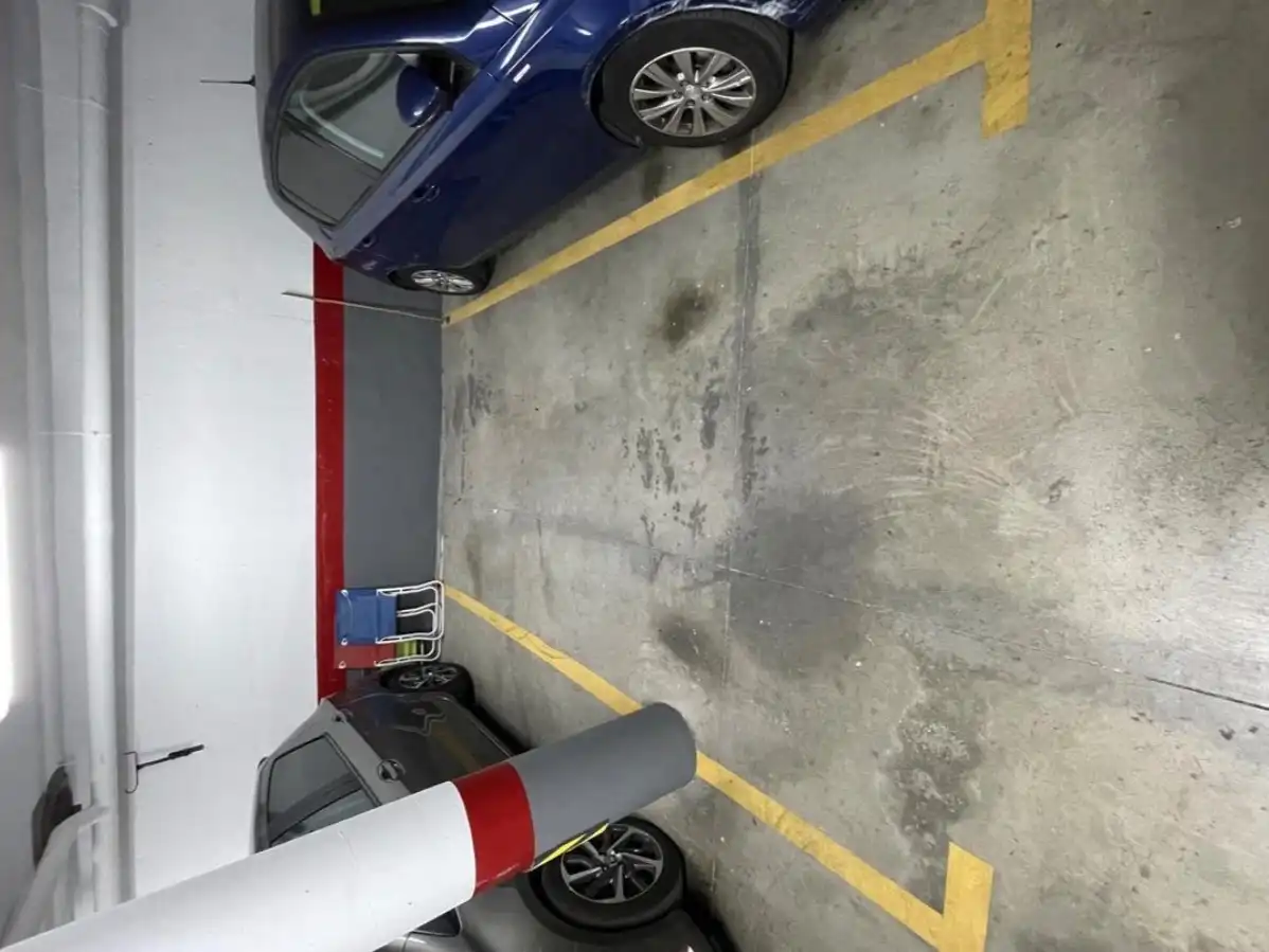 Parkplatz zur Miete in Almansa 5, imagen 3