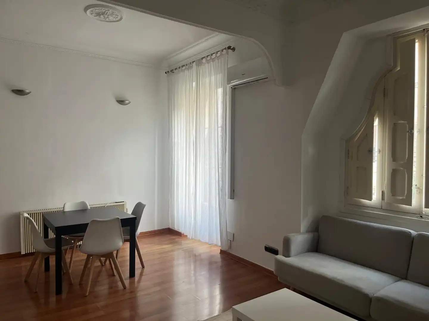 Wohnzimmer von Wohnung zur Miete in Valencia mit Klimaanlage, Heizung und Parkett