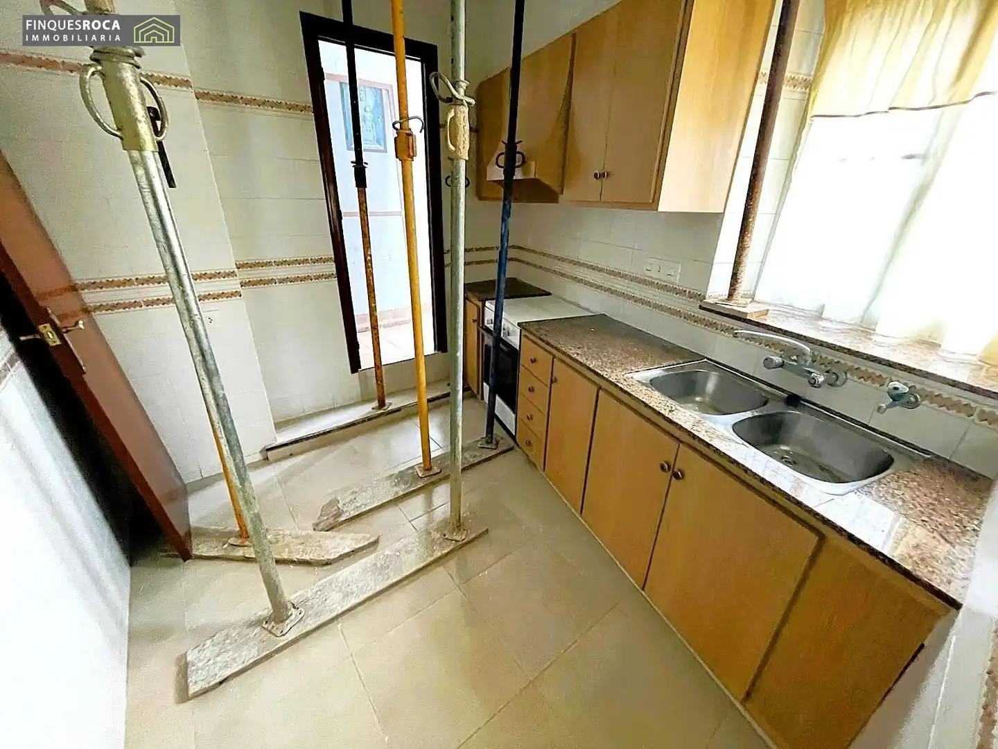 Cuina de Casa o xalet en venda en La Ràpita amb Terrassa, Traster i Moblat