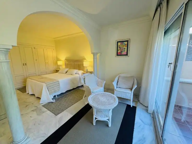 Apartamento con terraza en venta en Nueva Andalucía, imagen 6