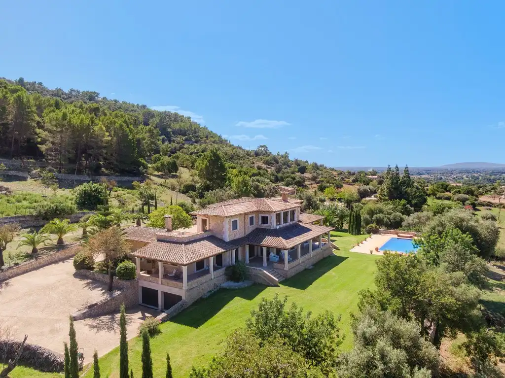 Casa rústica con piscina en venta en Búger, imagen 2