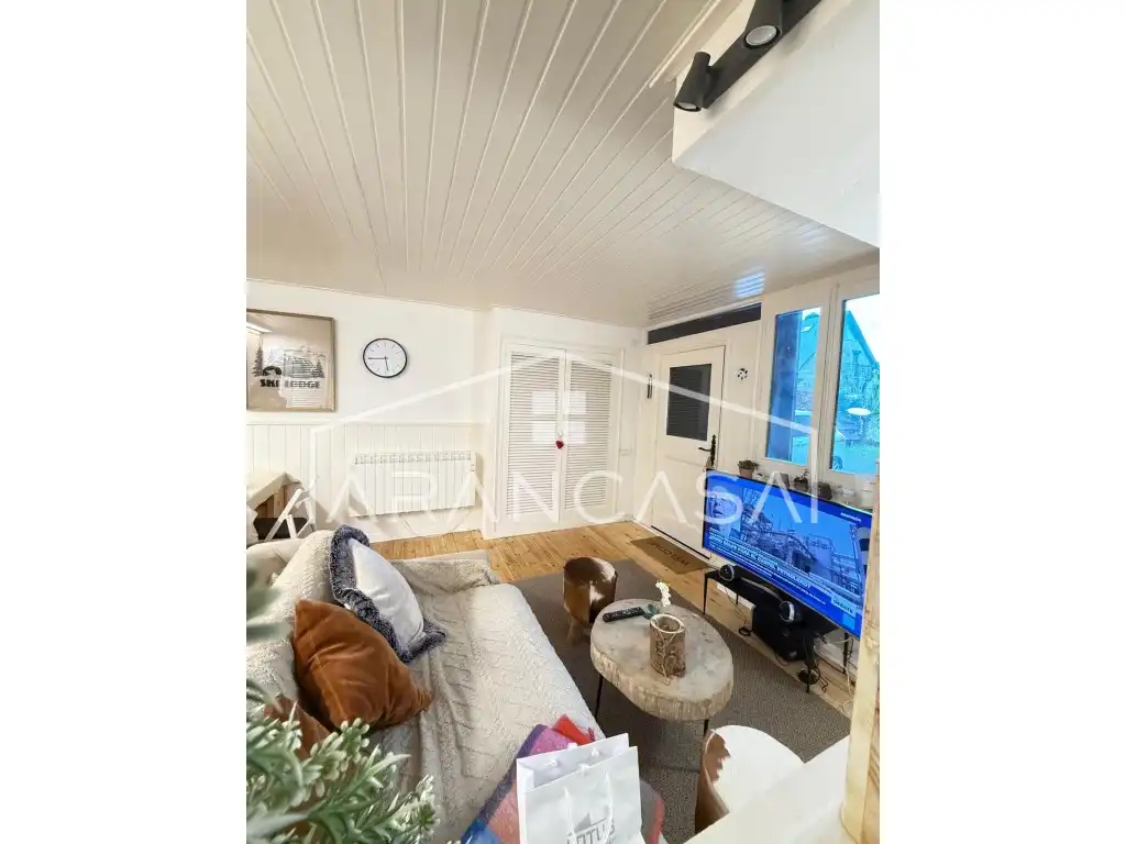 Apartments for sale in Naut Aran