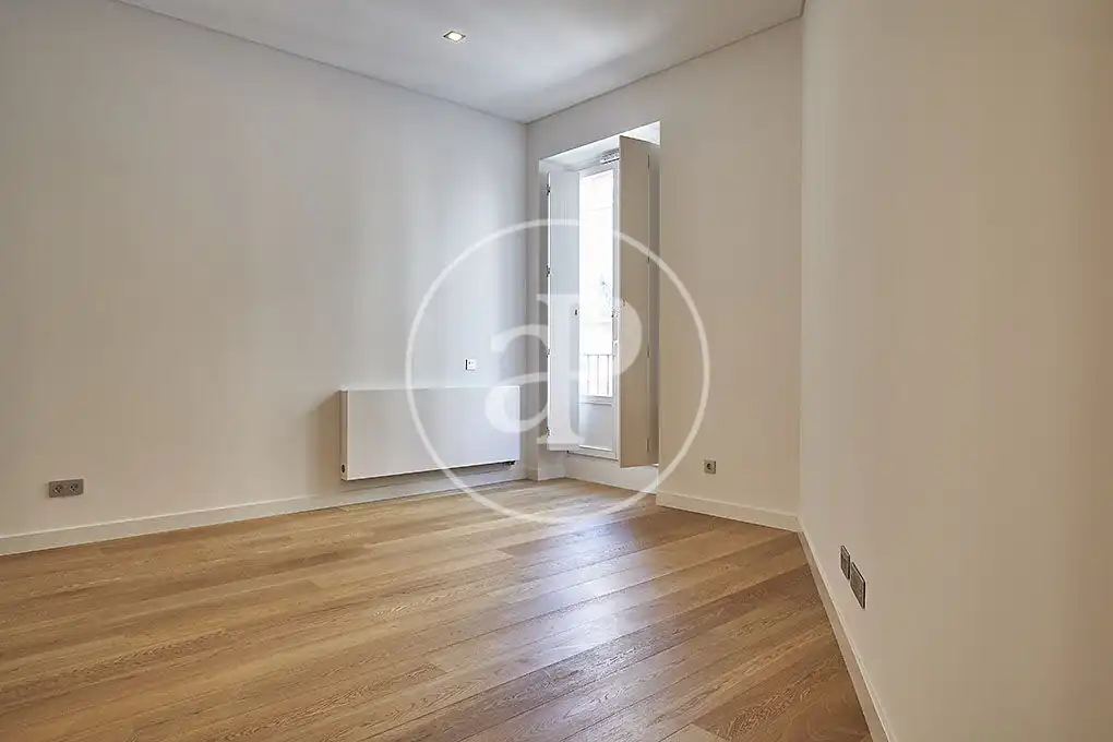 Schlafzimmer von Wohnung zur Miete in Madrid mit Klimaanlage, Heizung und Abstellraum