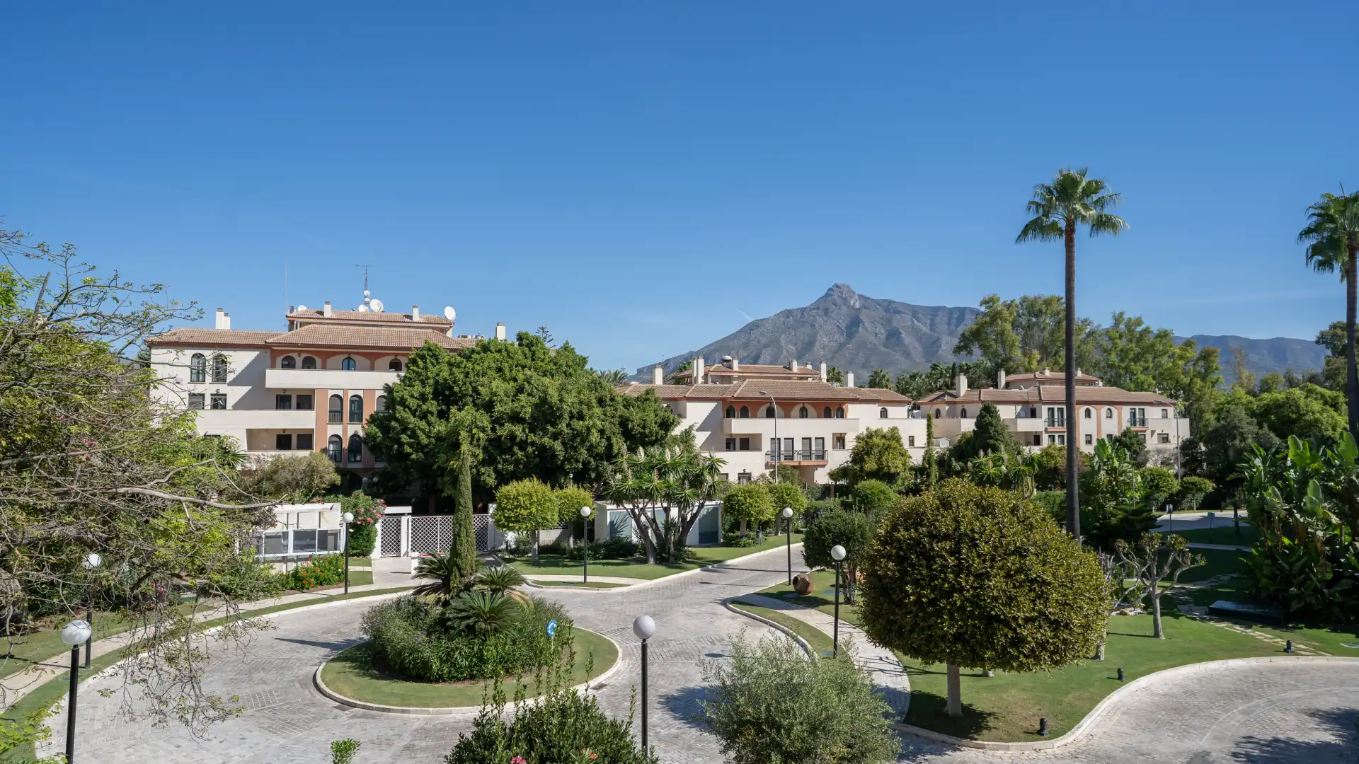 Außenansicht von Wohnungen zur Miete in Marbella mit Klimaanlage, Heizung und Terrasse