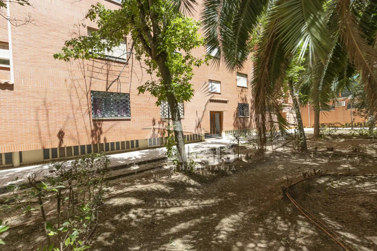 Außenansicht von Wohnung zum Verkauf in Ocaña mit Heizung, Privatgarten und Terrasse
