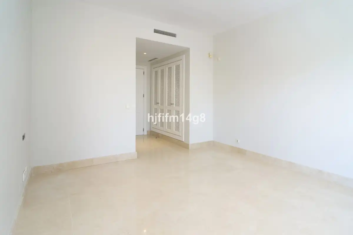Piso con ascensor en venta en Nueva Andalucía, imagen 11
