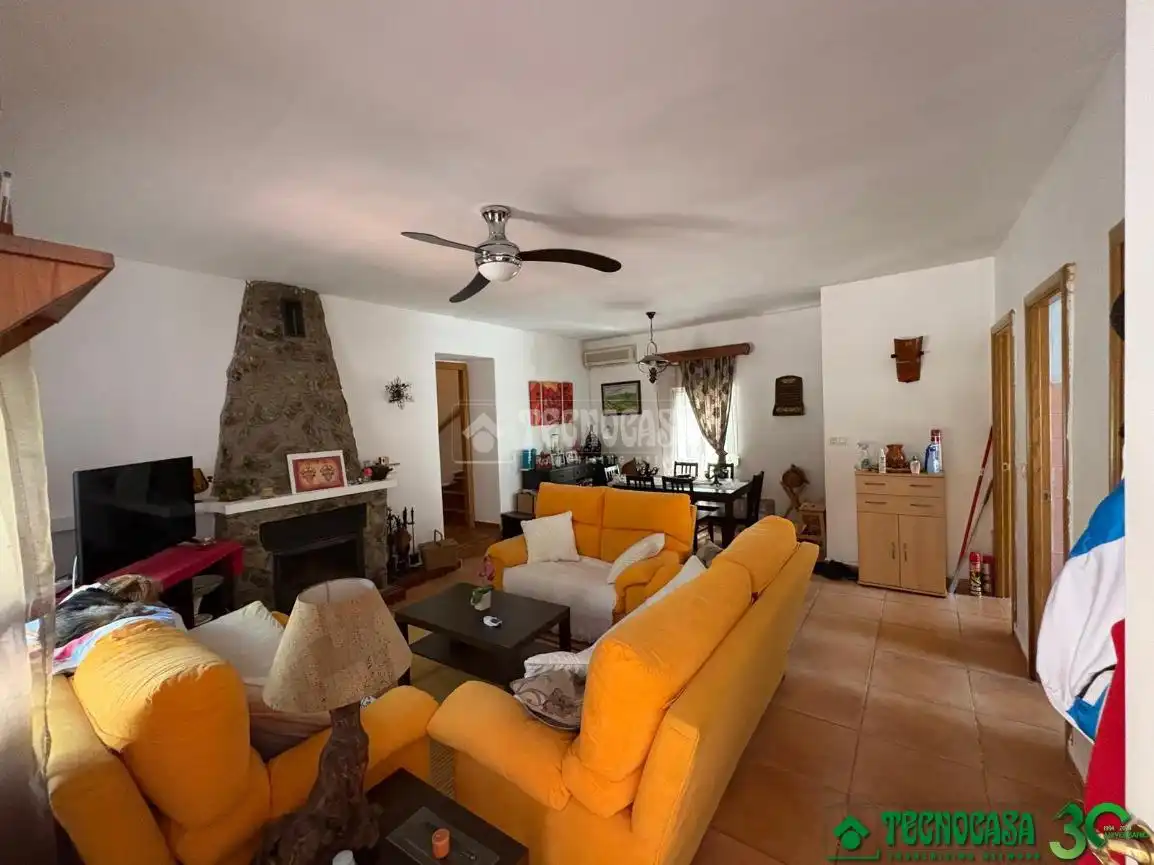 Sala de estar de Casa o chalet en venta en Parrillas con Aire acondicionado, Calefacción y Terraza