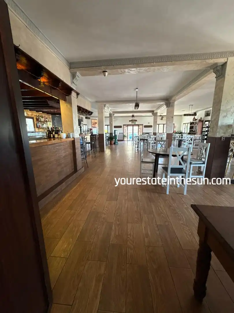 Local en venda en Benahavís amb Aire condicionat i Terrassa