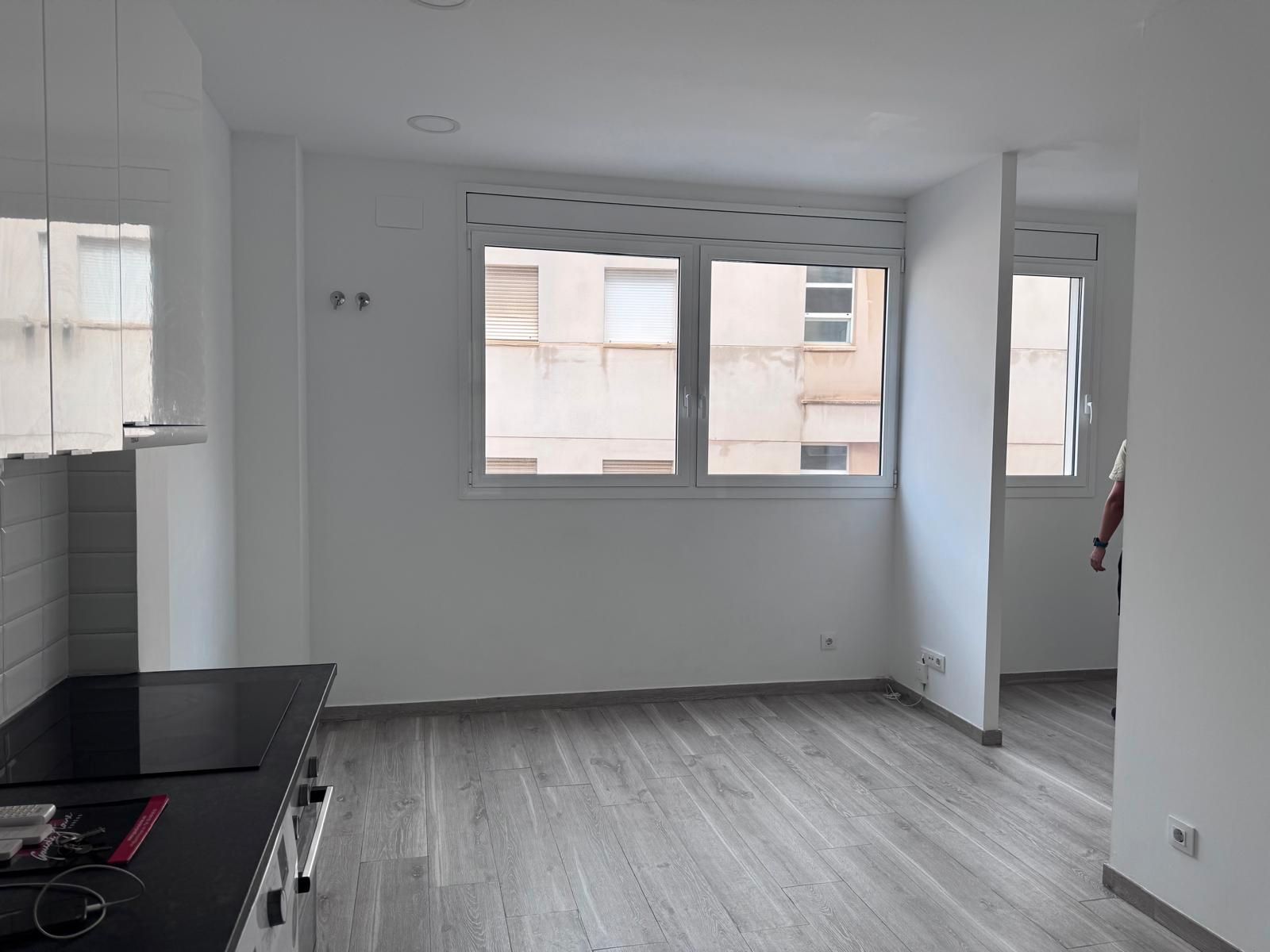 Bedroom of Flat to rent in  Barcelona Capital  with Air Conditioner, Oven and Washing machine