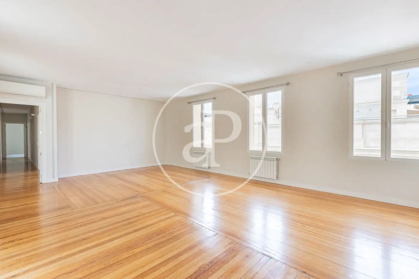 Appartement avec terrasse à louer à C. de Montesa