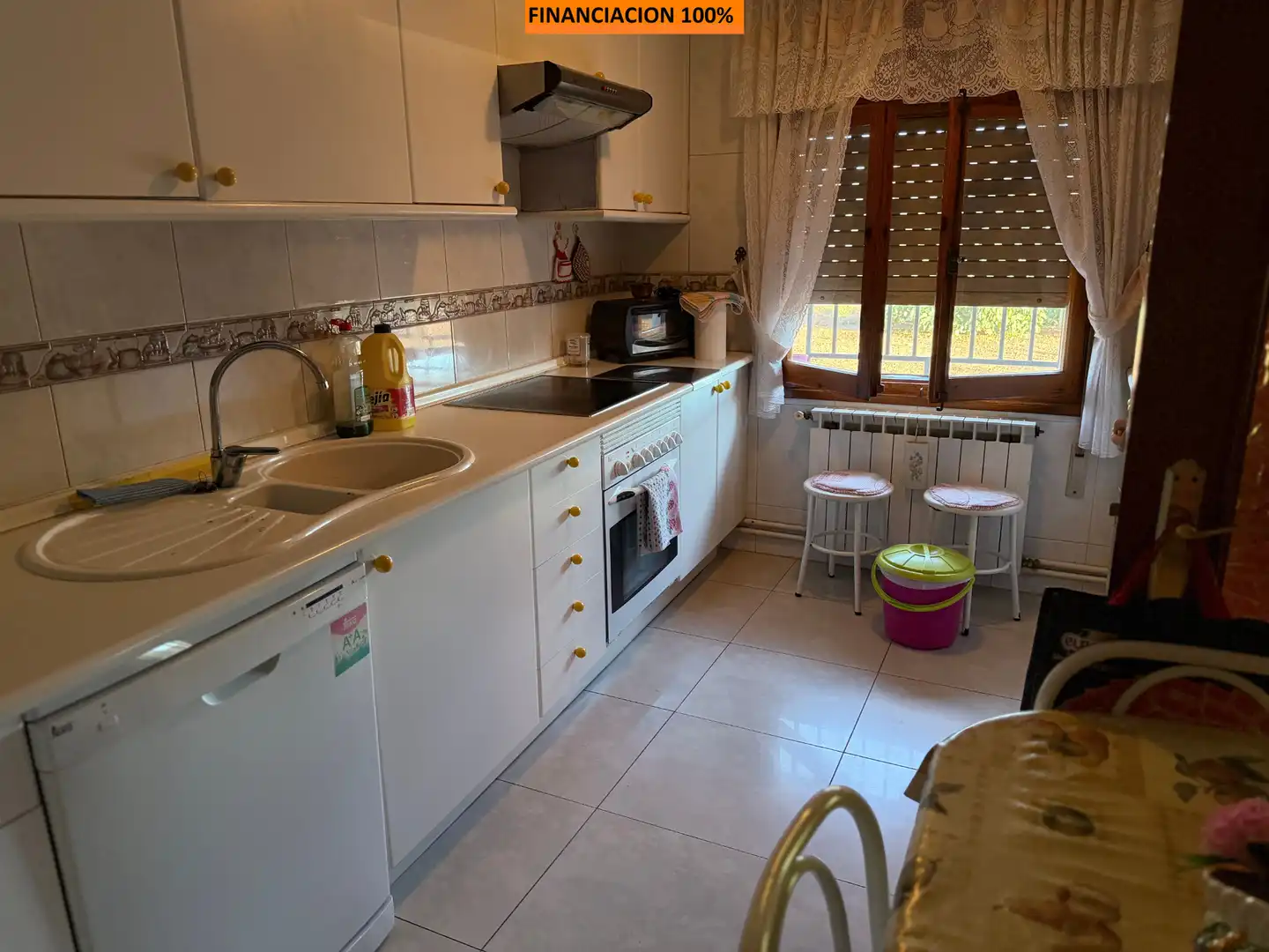 Cuina de Casa o xalet en venda en Ibdes amb Calefacció, Moblat i Forn