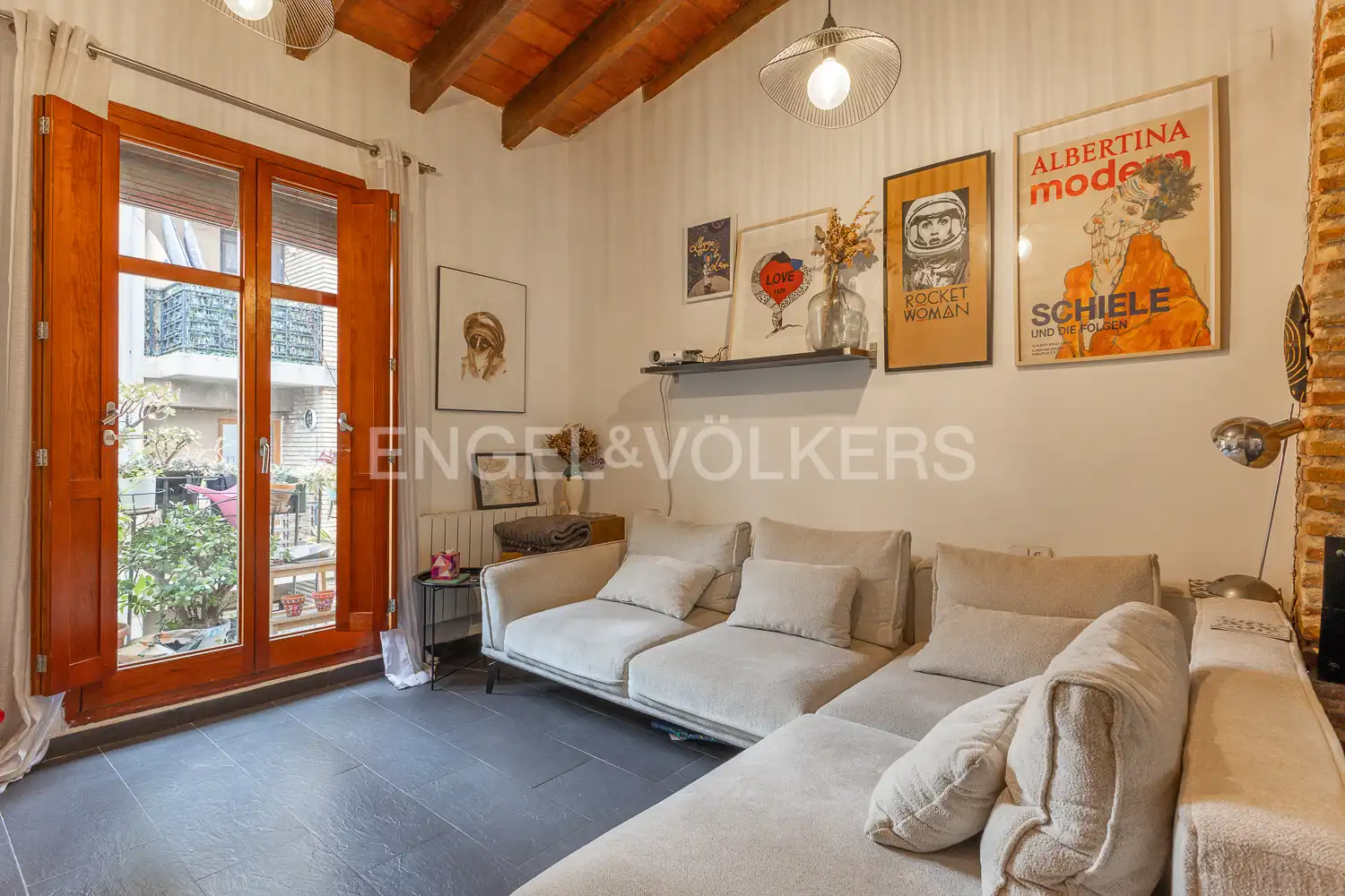 Sala d'estar de Pis de lloguer en Valencia amb Aire condicionat, Calefacció i Moblat