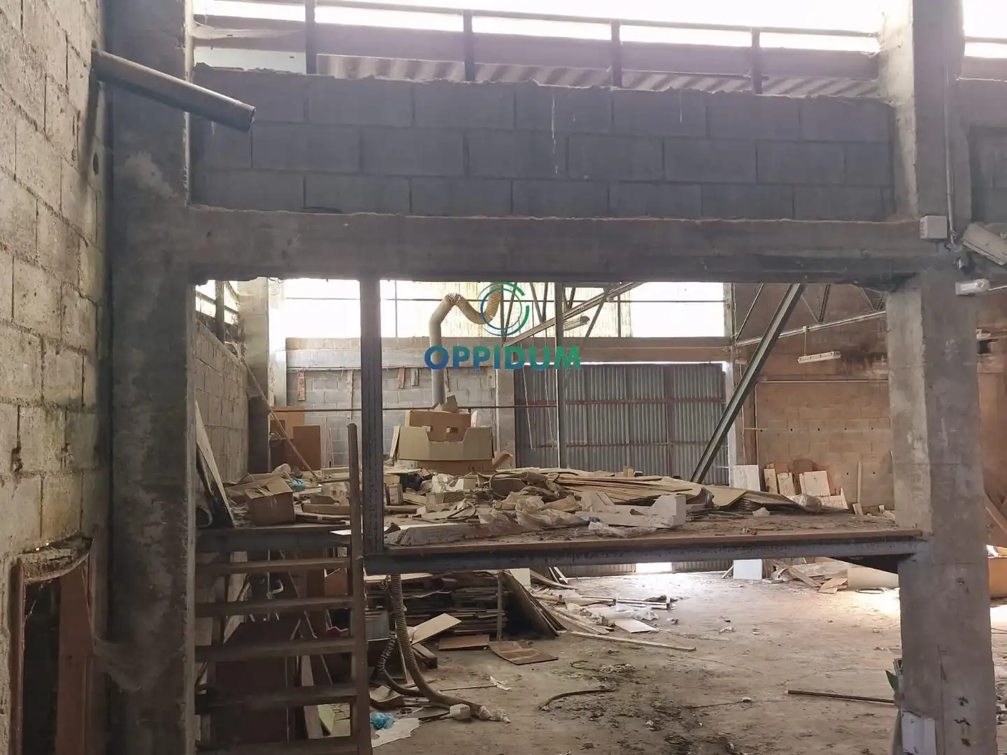 Industrial buildings for sale in Touro