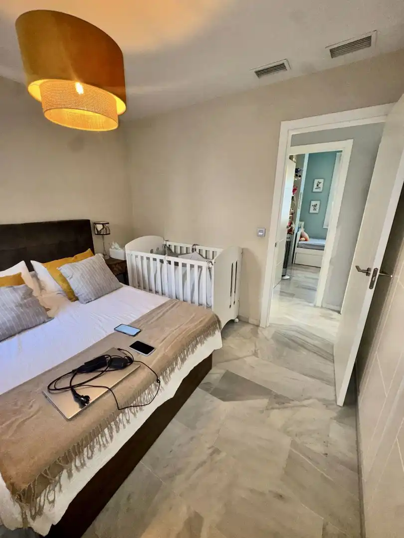 Habitación de Piso en venta en Tomares con Aire acondicionado, Calefacción y Piscina comunitaria