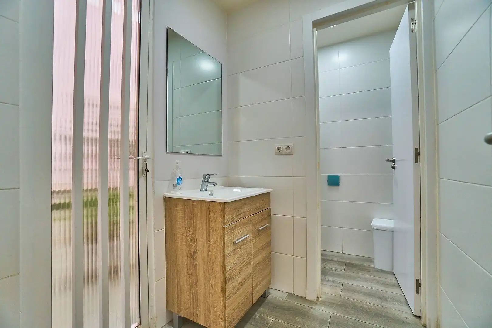 Baño de Oficina en venta en Las Palmas de Gran Canaria con Aire acondicionado, Trastero y Amueblado