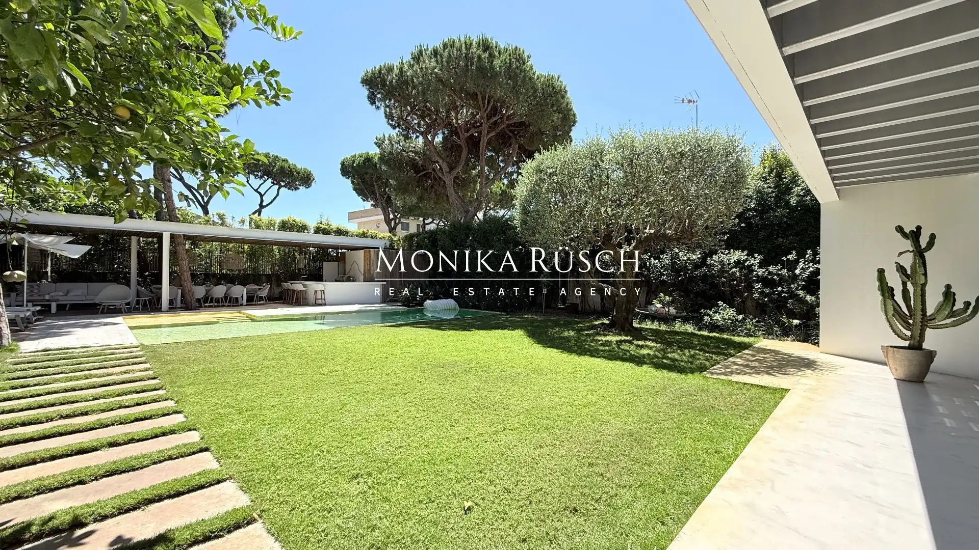 Exterior view of Houses for rent in Castelldefels  with Air Conditioner, Heating and Private garden