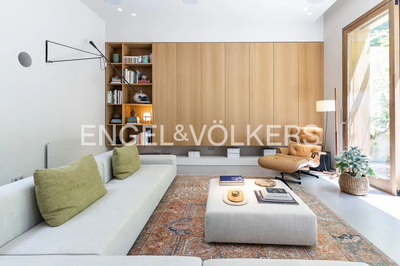 Living room of Houses for rent in Barcelona  with Air Conditioner, Heating and Private garden