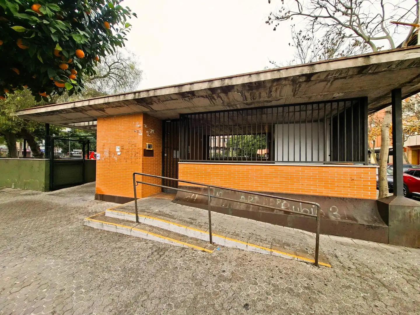 Vista exterior de Piso en venta en Sevilla con Aire acondicionado, Terraza y Trastero