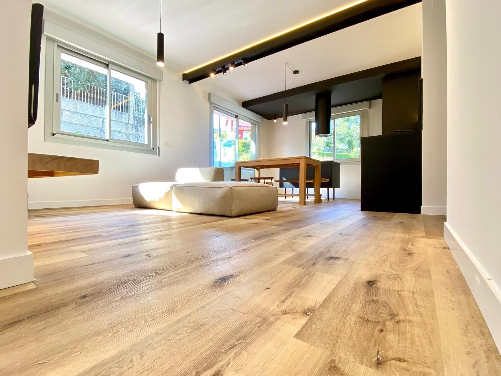 Sala d'estar de Pis en venda en Marín amb Calefacció i Terrassa