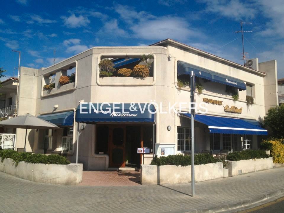 Local en venta en Calafell