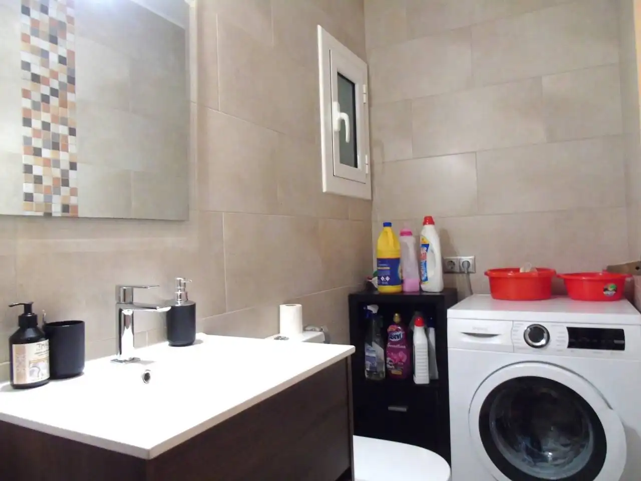 Bathroom of Flat for sale in Vic  with Heating, Terrace and Furnished