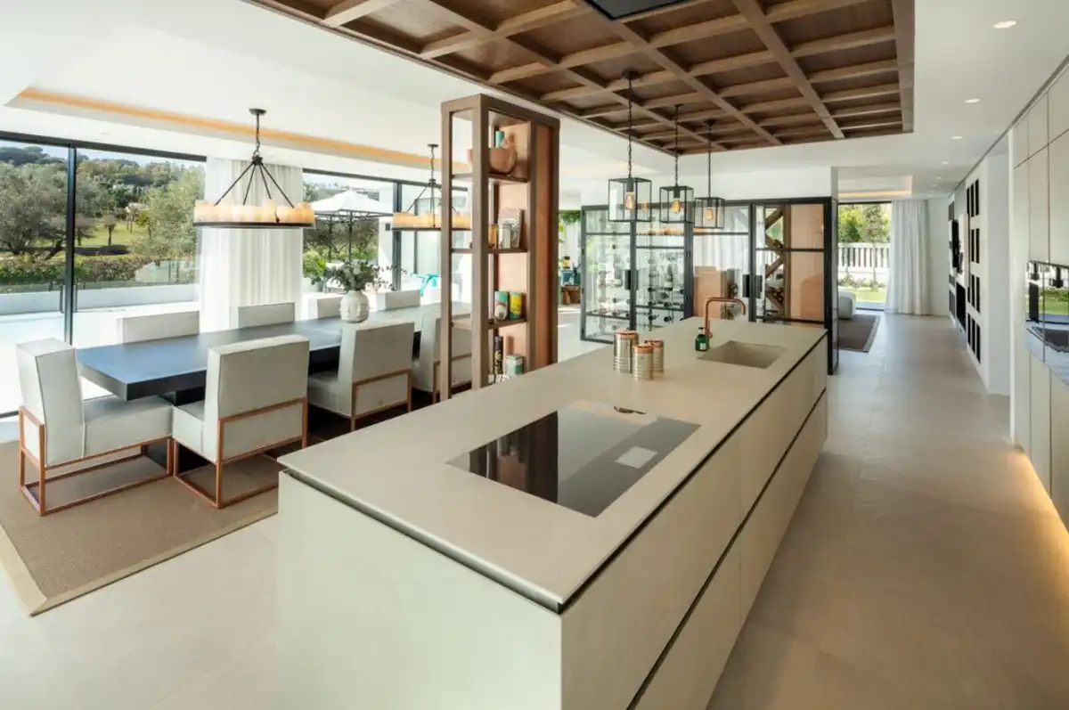 Chalet con piscina en venta en Nueva Andalucía, imagen 9