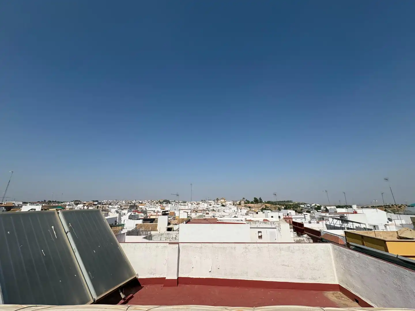 Vista exterior de Casa o chalet en venta en Mairena del Alcor