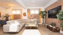 Living room of Flat for sale in  Madrid Capital