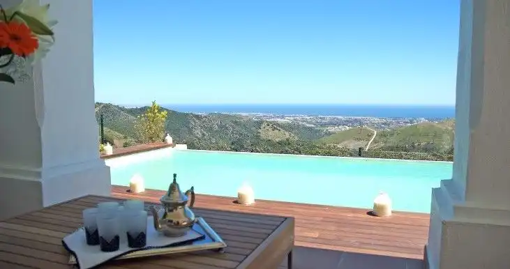 Adossat amb piscina en venda a Benahavís pueblo, imagen 7